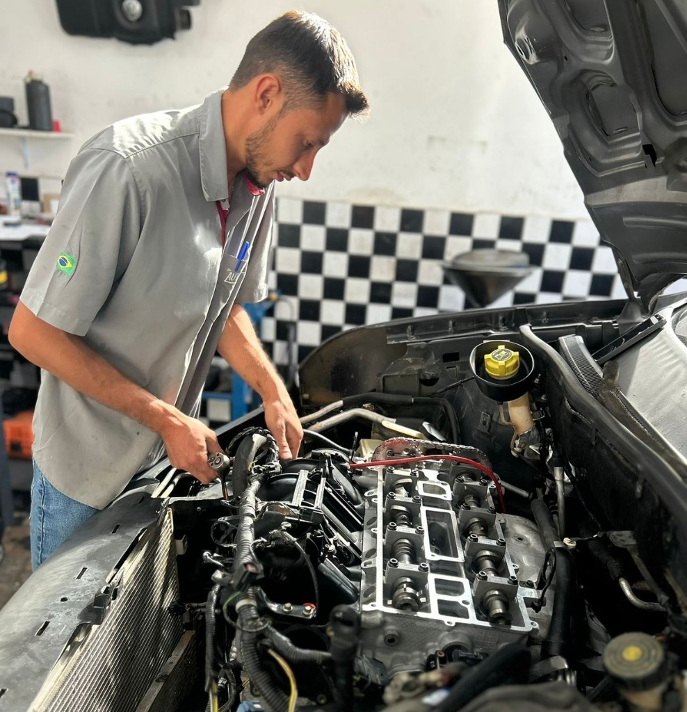 Especialista AUTOCAR BS em Montagem e Fasagem de Precisão